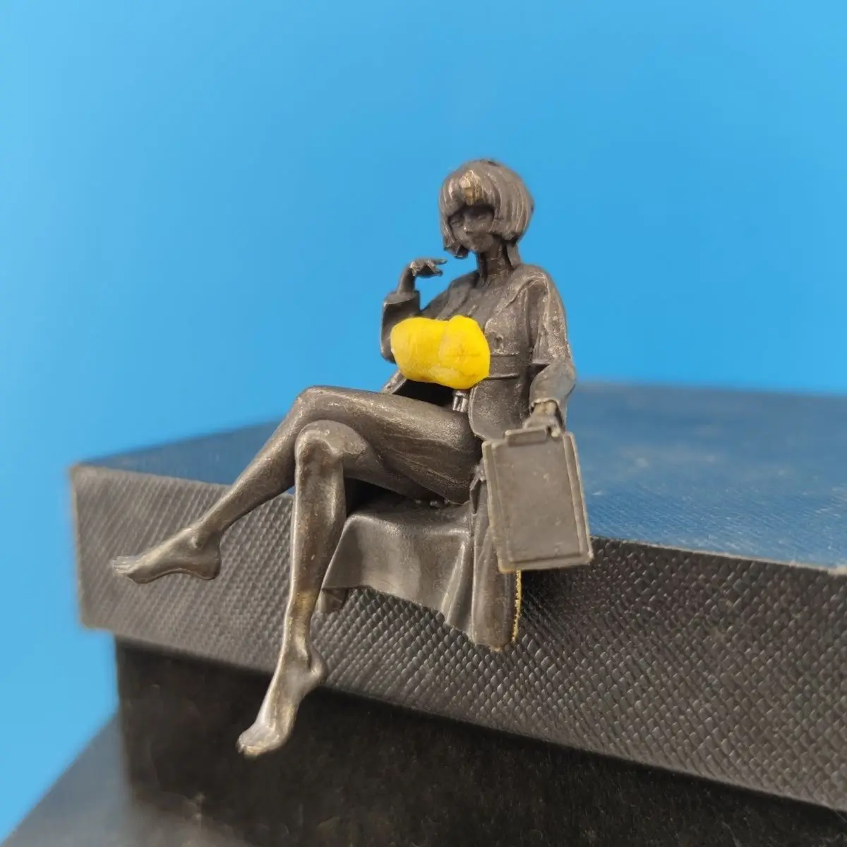 6cm アンティーク真鍮製 女性医師像 座り姿勢 白衣＆医療 - Medical Lab Officer のレビューと価格
