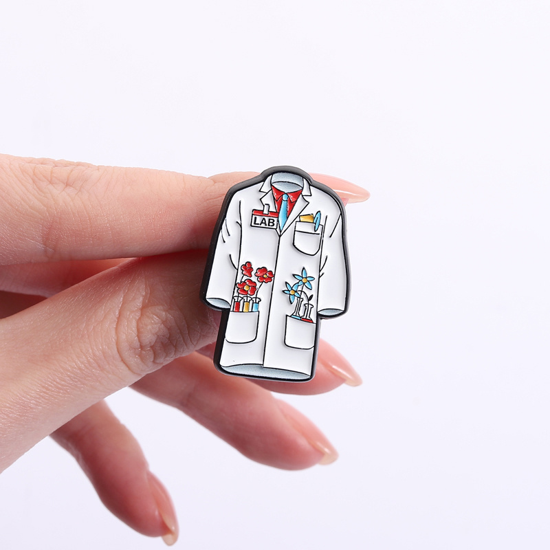 花柄ドクターナースコートエナメルピン医療白衣の科学者作業服ブ - Medical Lab Gifts のレビューと価格
