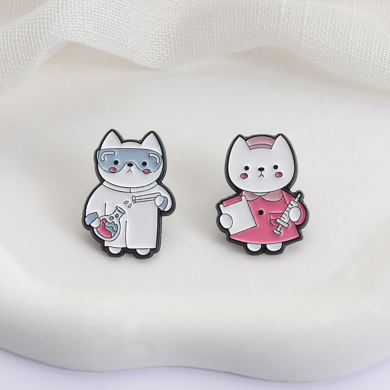 2 個かわいい漫画医療猫エナメルブローチクリエイティブラボラ - Medical Lab Gifts のレビューと価格