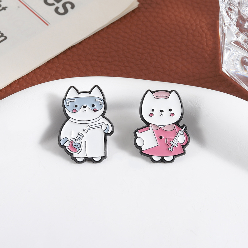 2 個かわいい漫画医療猫エナメルブローチクリエイティブラボラ - Medical Lab Gifts のレビューと価格