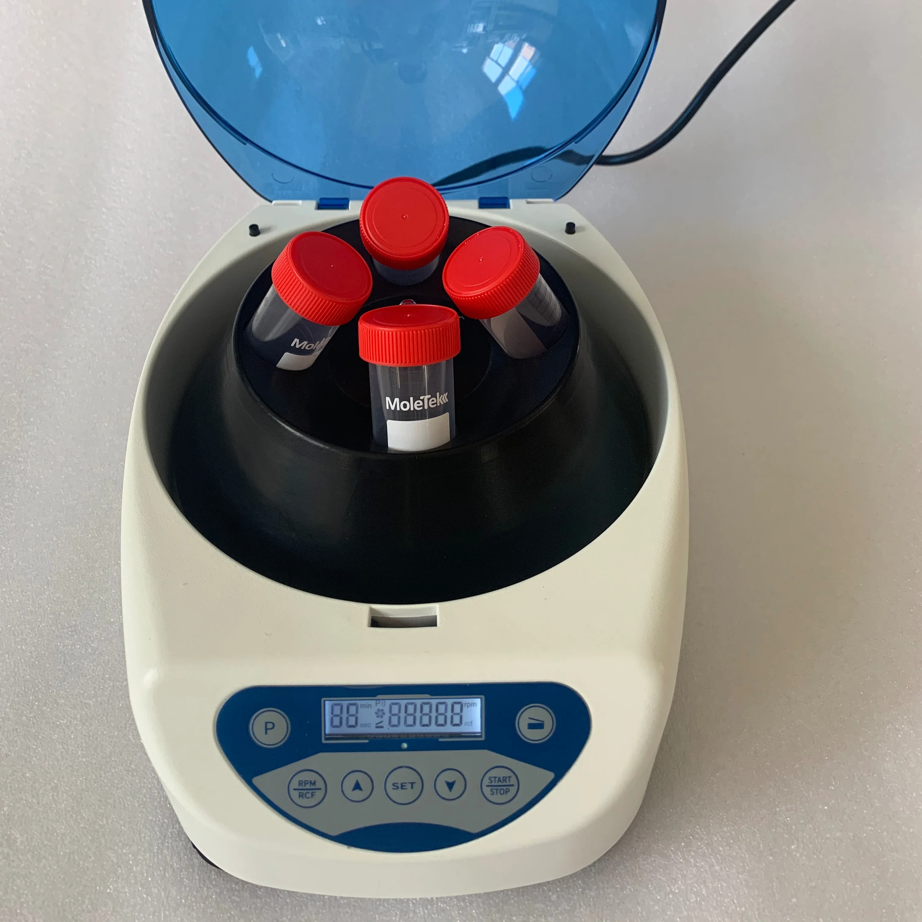 ホットセール 高級 実験室用遠心分離機 医療研究所 病院用  - Medical Lab For Sale のレビューと価格